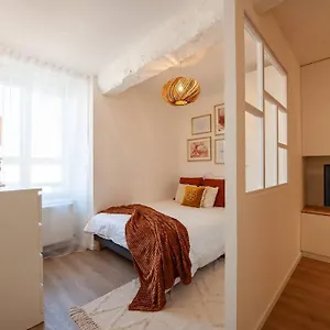 Le Cocoon - Dans Maison Du Xviieme Siecle Fougères